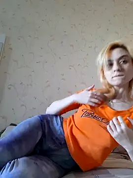 Snapshot of YogisticJuli666 chatting on February 2025 06:50:02 AM YogisticJuli666 online show from February 2025 06:50:02 AM