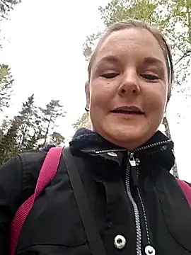 SwedishJennifer online show from May 2026 12:11:02 PM