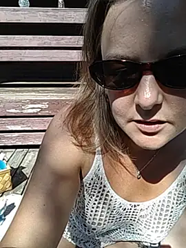 Snapshot of SwedishJennifer chatting on July 2026 01:04:02 PM SwedishJennifer online show from July 2026 01:04:02 PM