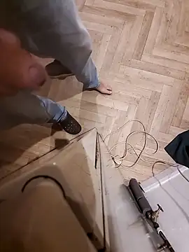 realeasy1 online show from September 2025 09:08:02 PM