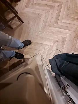 realeasy1 online show from September 2025 01:33:01 AM