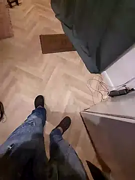 realeasy1 online show from October 2025 07:56:01 PM