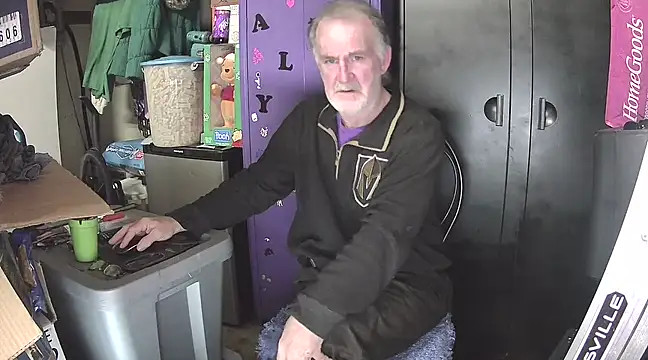 Snapshot of Sweet_Sexy1963 chatting on December 2024 05:57:02 AM Sweet Sexy1963 online show from December 2024 05:57:02 AM