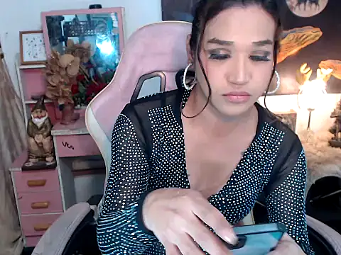 AsianMariaTs online show from November 2025 02:07:02 PM