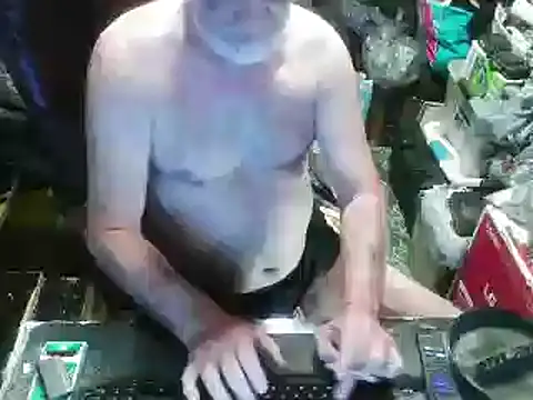 russtee online show from October 2025 11:49:02 PM