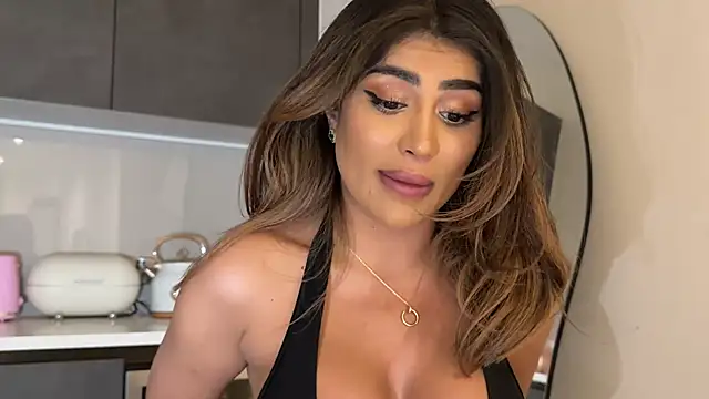 Snapshot of ArabicBarbie chatting on January 2026 11:41:02 PM ArabicBarbie online show from January 2026 11:41:02 PM