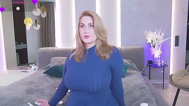 Snapshot of Sinful_Eyes chatting on March 2025 02:51:02 PM Sinful Eyes online show from March 2025 02:51:02 PM