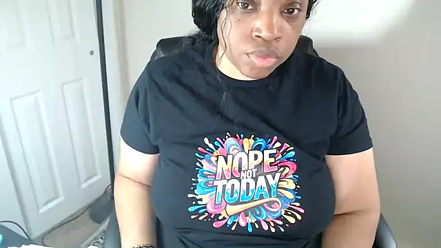 Sexymona1218 online show from April 2026 07:59:01 PM