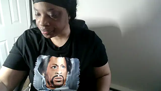 Sexymona1218 online show from May 2026 09:32:02 PM