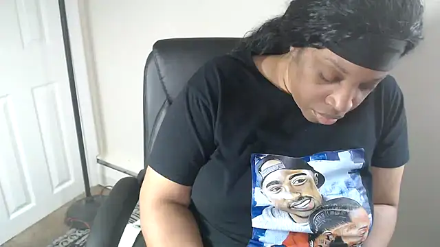 Sexymona1218 online show from July 2026 06:23:01 PM
