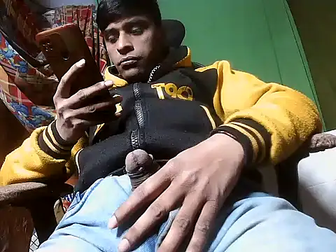 Snapshot of desiboy1101 chatting on December 2024 03:28:02 AM desiboy1101 online show from December 2024 03:28:02 AM