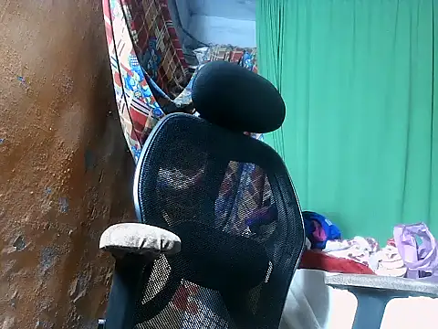 Snapshot of desiboy1101 chatting on January 2025 10:55:02 AM desiboy1101 online show from January 2025 10:55:02 AM