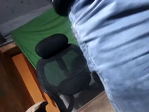 Snapshot of desiboy1101 chatting on January 2026 01:16:02 PM desiboy1101 online show from January 2026 01:16:02 PM