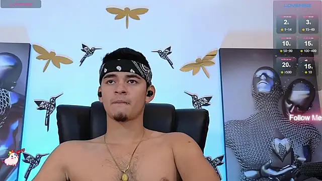 Snapshot of VikoHands chatting on December 2024 09:25:02 PM VikoHands online show from December 2024 09:25:02 PM