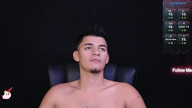 Snapshot of VikoHands chatting on January 2025 08:53:02 PM VikoHands online show from January 2025 08:53:02 PM