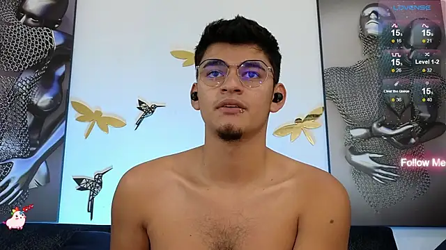 Snapshot of VikoHands chatting on February 2025 11:25:02 PM VikoHands online show from February 2025 11:25:02 PM