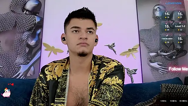 Snapshot of VikoHands chatting on March 2025 12:09:02 AM VikoHands online show from March 2025 12:09:02 AM