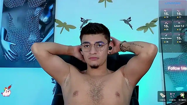 Snapshot of VikoHands chatting on March 2025 11:17:01 PM VikoHands online show from March 2025 11:17:01 PM