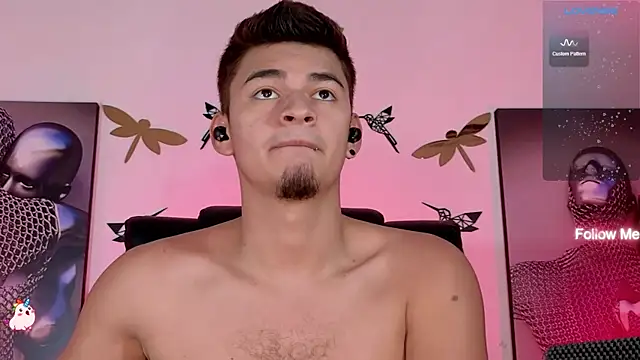 Snapshot of VikoHands chatting on March 2025 01:21:02 AM VikoHands online show from March 2025 01:21:02 AM