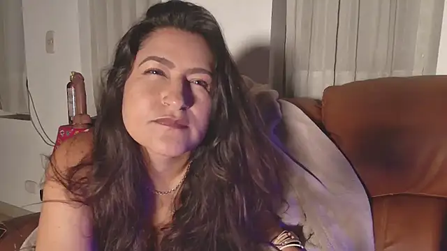 DeesseLuxure online show from March 2025 05:32:02 AM