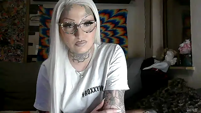 RoxxyInk online show from January 2026 01:41:02 AM