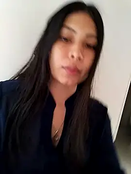 Snapshot of evolet01 chatting on February 2025 07:28:01 PM evolet01 online show from February 2025 07:28:01 PM