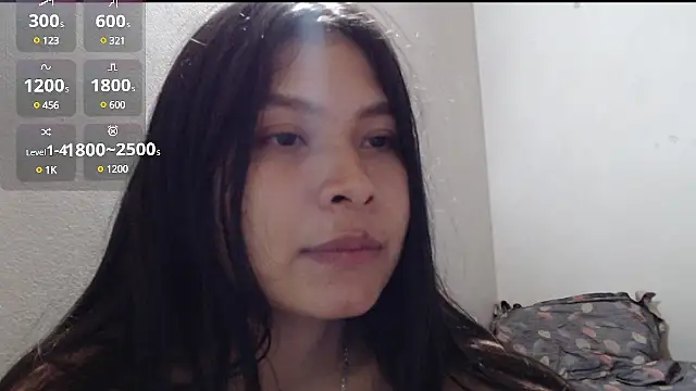 Snapshot of evolet01 chatting on February 2025 11:30:02 PM evolet01 online show from February 2025 11:30:02 PM