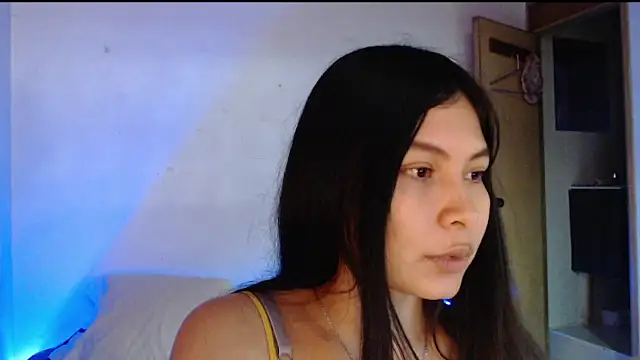 Snapshot of evolet01 chatting on October 2025 06:49:01 PM evolet01 online show from October 2025 06:49:01 PM