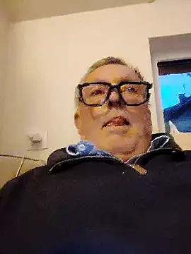 Corref online show from October 2025 05:04:02 PM