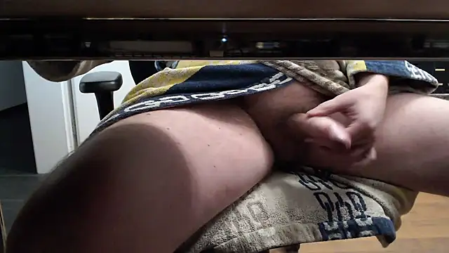 Snapshot of lover-76 chatting on February 2025 10:15:02 PM lover-76 online show from February 2025 10:15:02 PM