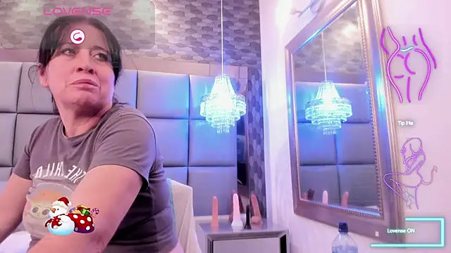 Snapshot of LADY_HELLEN chatting on November 2025 07:03:01 PM LADY HELLEN online show from November 2025 07:03:01 PM