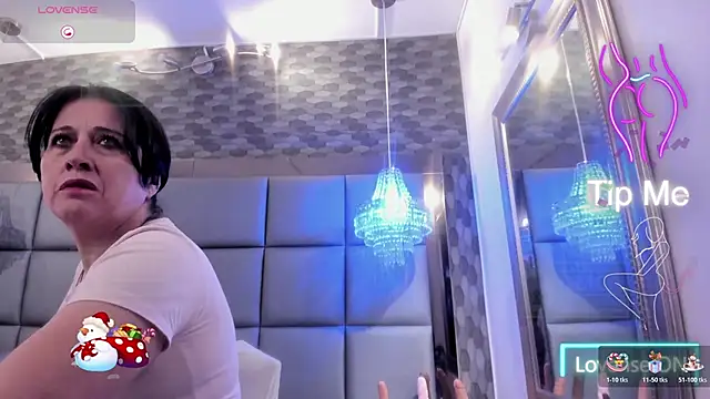 Snapshot of LADY_HELLEN chatting on November 2025 07:04:02 PM LADY HELLEN online show from November 2025 07:04:02 PM