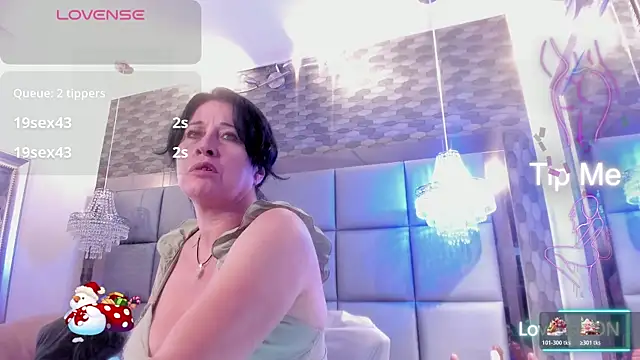 Snapshot of LADY_HELLEN chatting on November 2025 07:05:02 PM LADY HELLEN online show from November 2025 07:05:02 PM