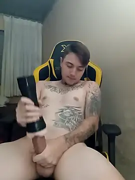 Snapshot of DanielMagains chatting on February 2025 10:03:02 PM DanielMagains online show from February 2025 10:03:02 PM