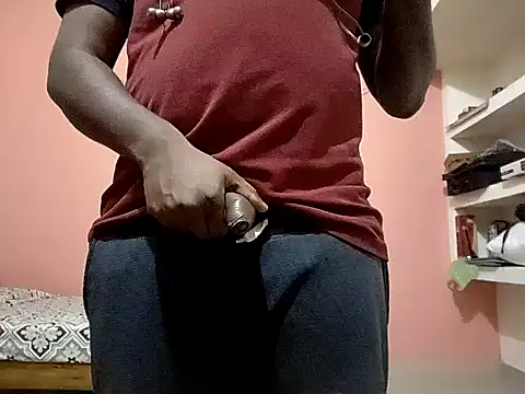 Snapshot of Aneesh007m chatting on October 2025 06:58:02 PM Aneesh007m online show from October 2025 06:58:02 PM