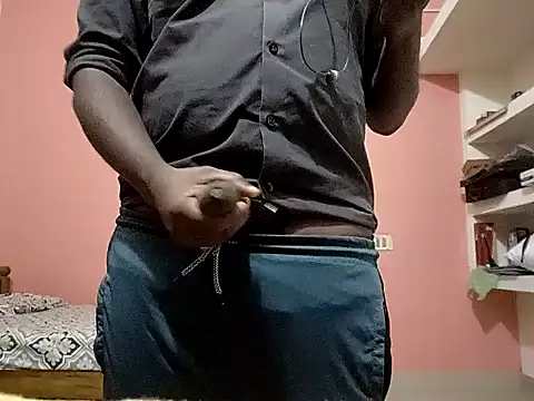 Snapshot of Aneesh007m chatting on October 2025 05:57:02 PM Aneesh007m online show from October 2025 05:57:02 PM