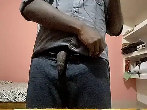 Snapshot of Aneesh007m chatting on November 2025 04:51:02 PM Aneesh007m online show from November 2025 04:51:02 PM