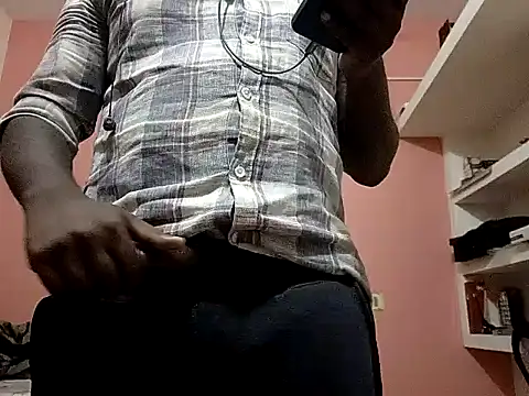 Snapshot of Aneesh007m chatting on November 2025 05:38:01 PM Aneesh007m online show from November 2025 05:38:01 PM