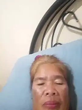 Snapshot of sexylizzy4u chatting on February 2025 12:17:01 PM sexylizzy4u online show from February 2025 12:17:01 PM