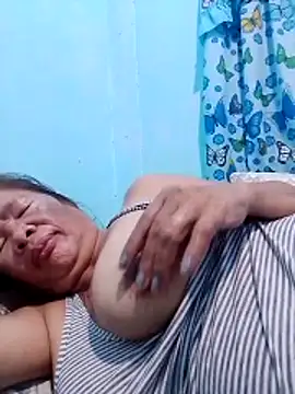 Snapshot of sexylizzy4u chatting on December 2025 09:20:01 PM sexylizzy4u online show from December 2025 09:20:01 PM