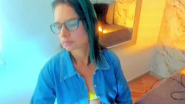 BrianaGarner online show from February 2025 07:14:02 PM