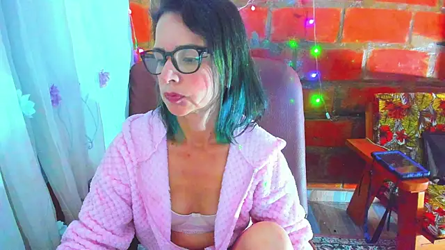 BrianaGarner online show from May 2026 10:32:01 AM