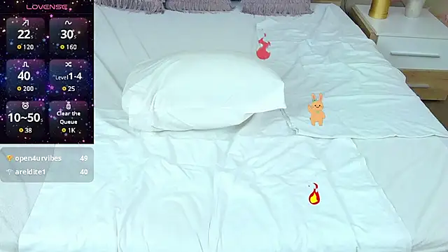 Snapshot of MatureVivian chatting on March 2025 10:59:02 AM MatureVivian online show from March 2025 10:59:02 AM