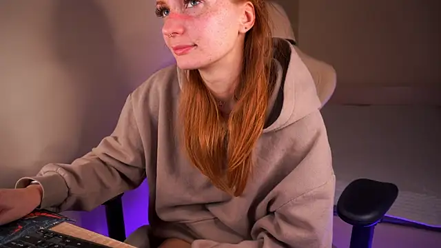 Liuba Fox online show from February 2025 08:46:01 PM