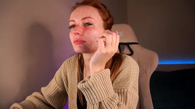 Liuba Fox online show from March 2025 08:00:02 PM