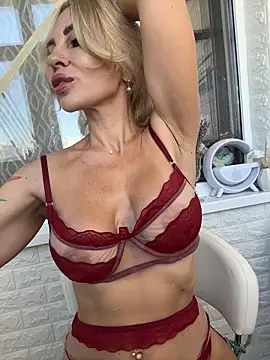 Hotnessi online show from September 2025 09:30:01 AM