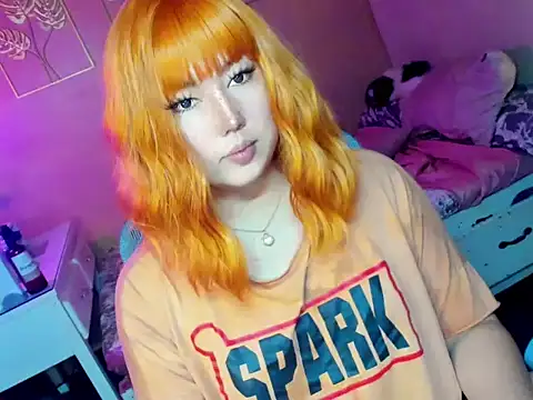 HOTnWILDalice online show from October 2025 08:46:02 AM