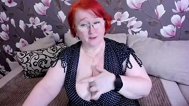 leiamillersonn online show from February 2025 05:48:02 PM