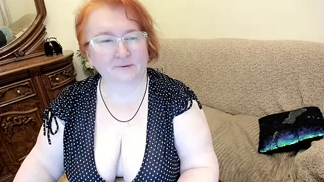 leiamillersonn online show from May 2026 06:03:01 PM