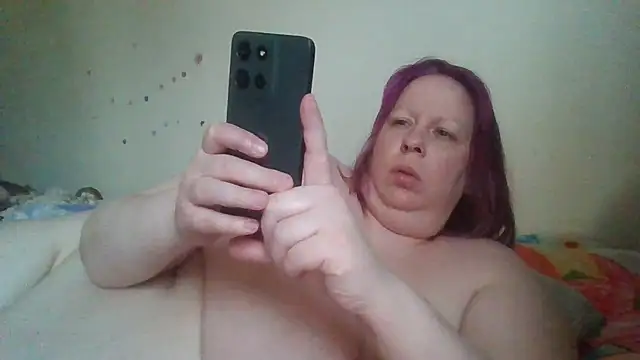 Snapshot of starlight1983 chatting on April 2026 12:45:02 PM starlight1983 online show from April 2026 12:45:02 PM